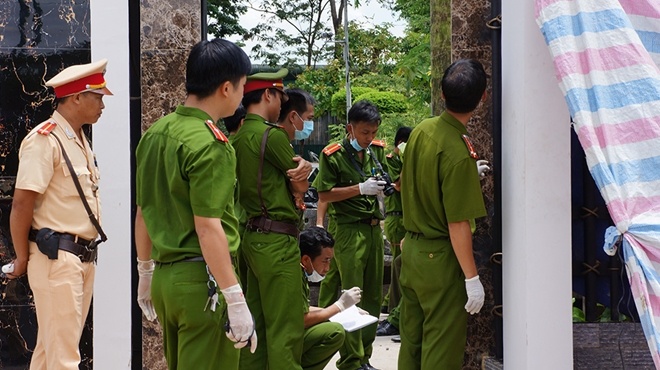 Be gai 10 tuoi tu vong bat thuong nghi bi cat co hinh anh