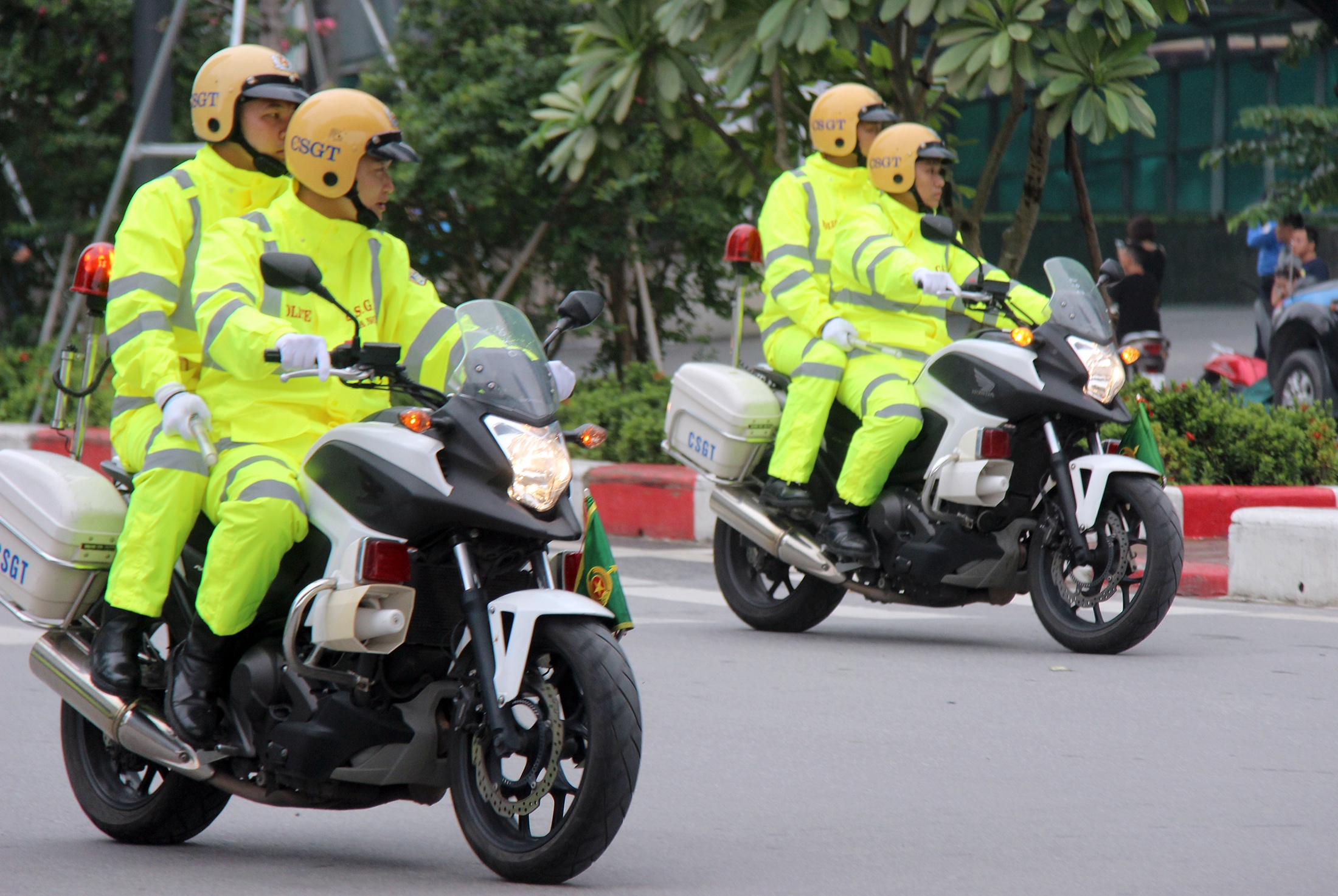Ha Noi cam 10 tuyen pho phuc vu quoc tang nguyen Tong bi thu Do Muoi hinh anh