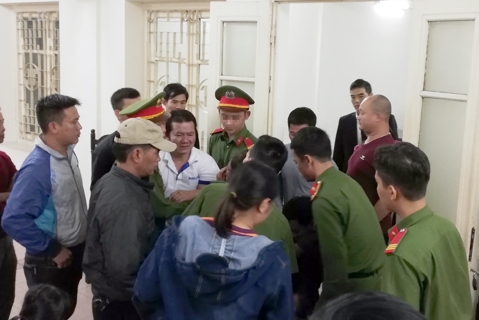 Con trai chem me anh 2