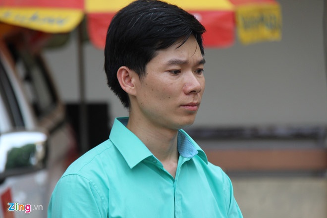 Truy to Giam doc Truong Quy Duong anh 2