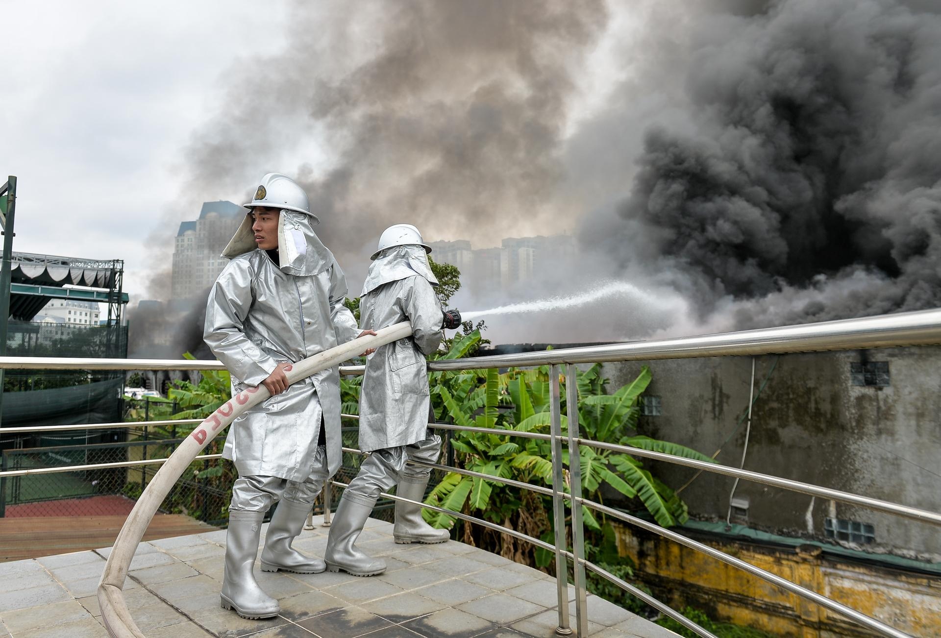 Chay gara oto o My Dinh anh 4