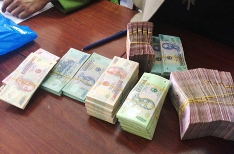 Cuu si quan cong an lua 'chay an' voi gia 770 trieu dong hinh anh