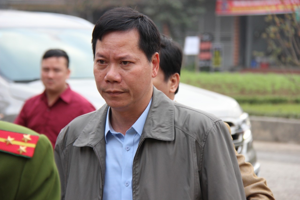 Xét xử Hoàng Công Lương ảnh 2 Xet xu Hoang Cong Luong anh 2