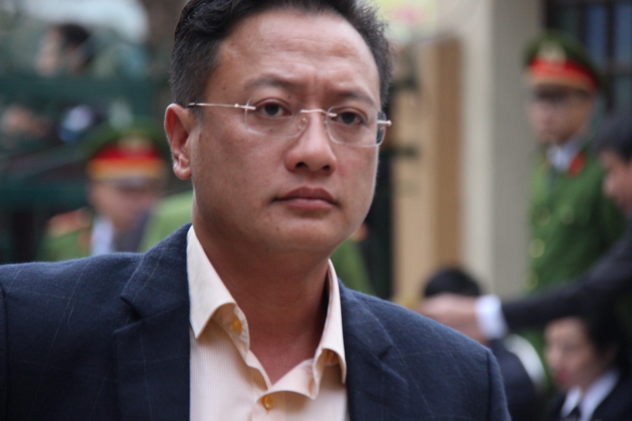 Xét xử Hoàng Công Lương ảnh 2 Xet xu Hoang Cong Luong anh 2