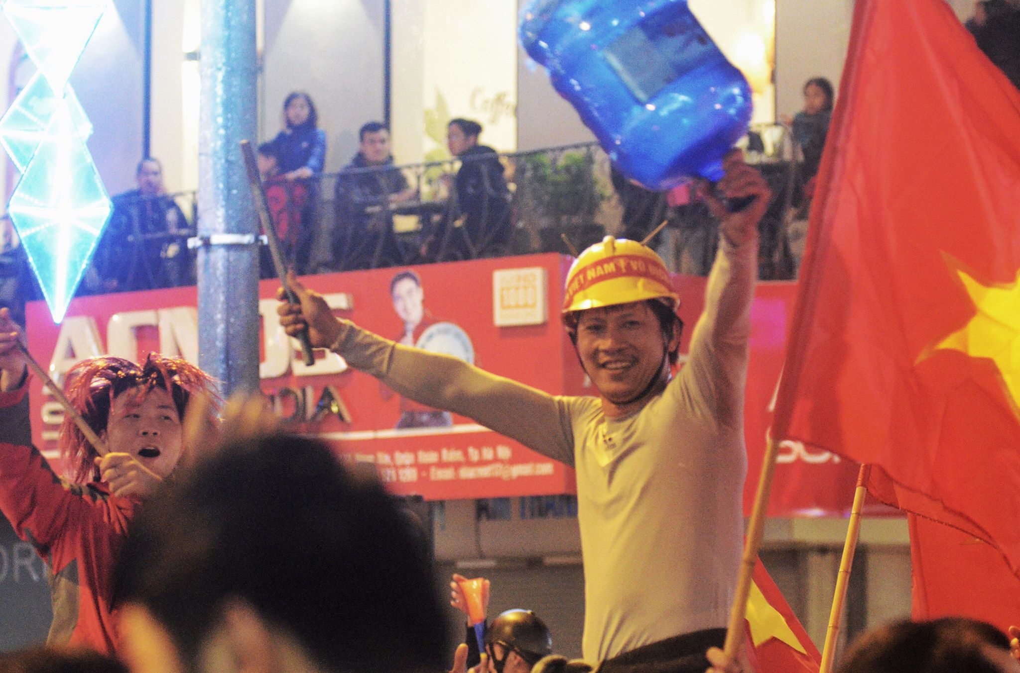 Muon kieu mung chien thang cua co dong vien Ha Noi hinh anh