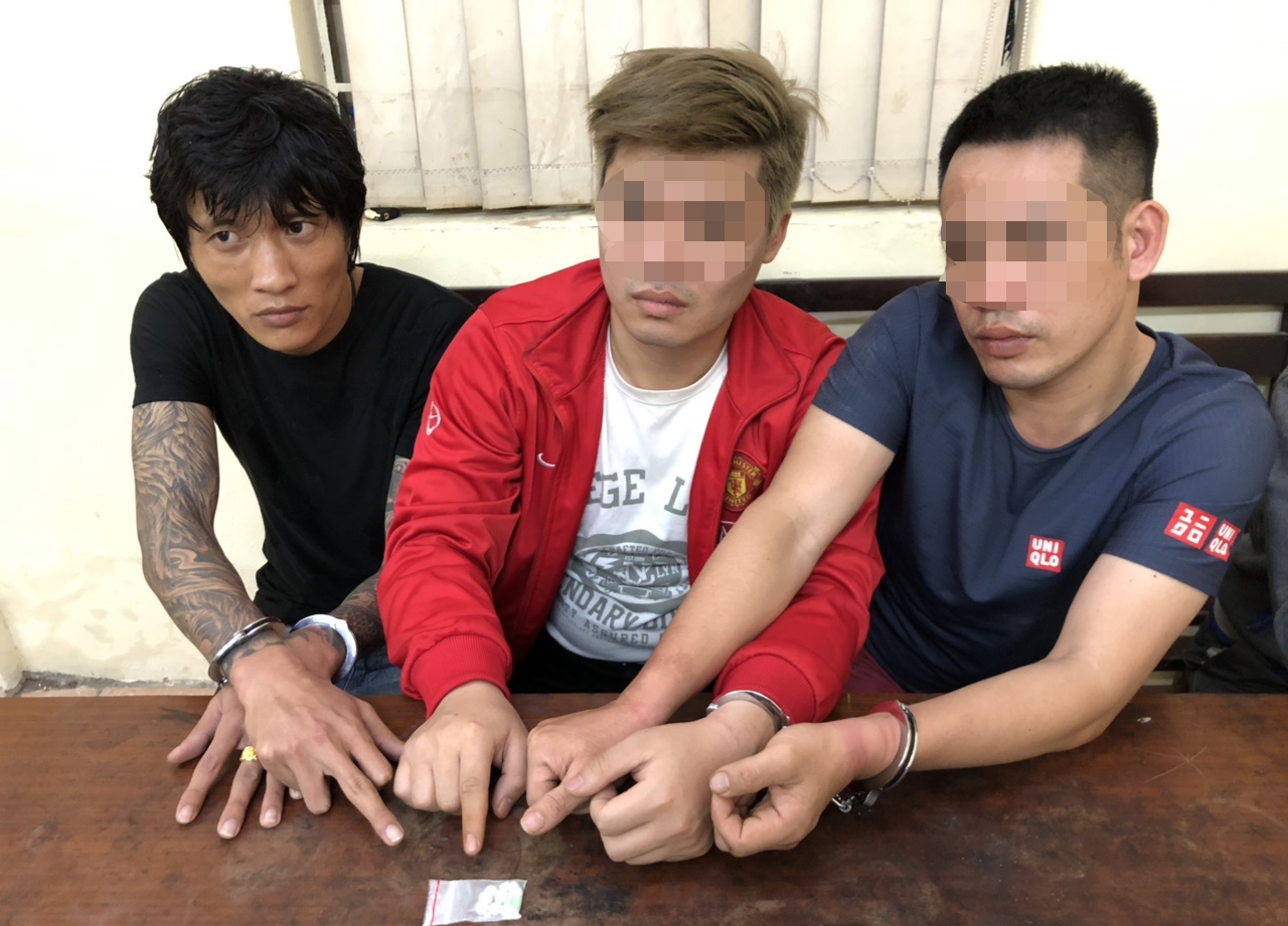 Cảnh sát cơ động bắt ma túy ảnh 1 Canh sat co dong bat ma tuy anh 1
