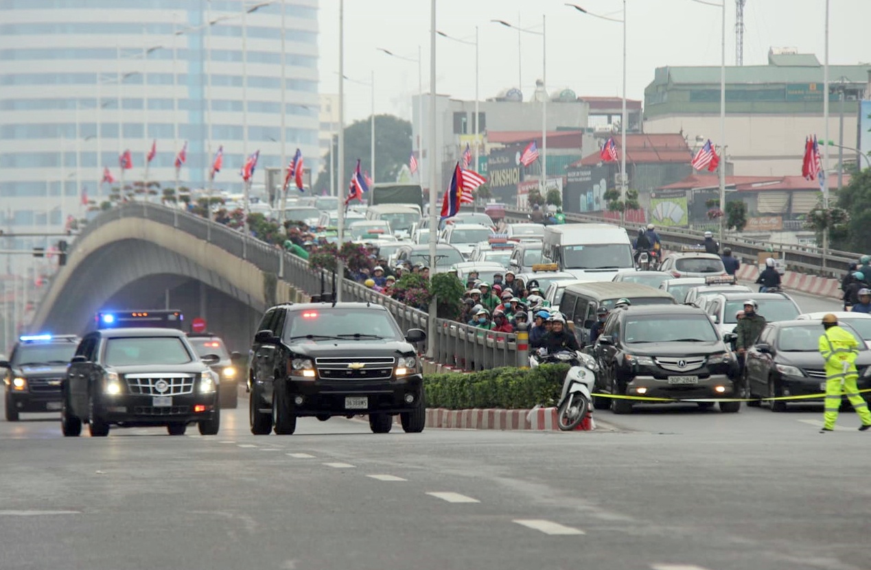 Ha Noi cam nhung tuyen duong nao phuc vu thuong dinh My - Trieu? hinh anh