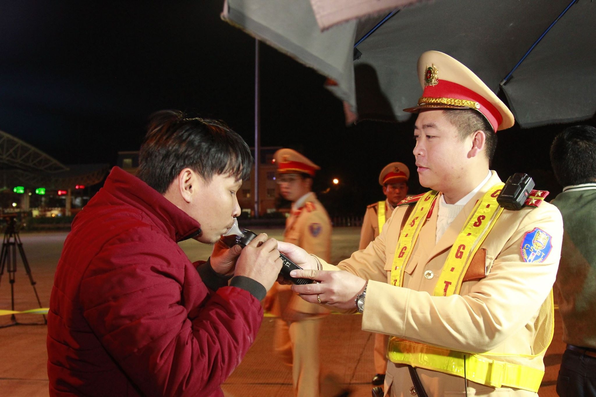 CSGT phat hien 82 tai xe duong tinh ma tuy tren cao toc, quoc lo hinh anh