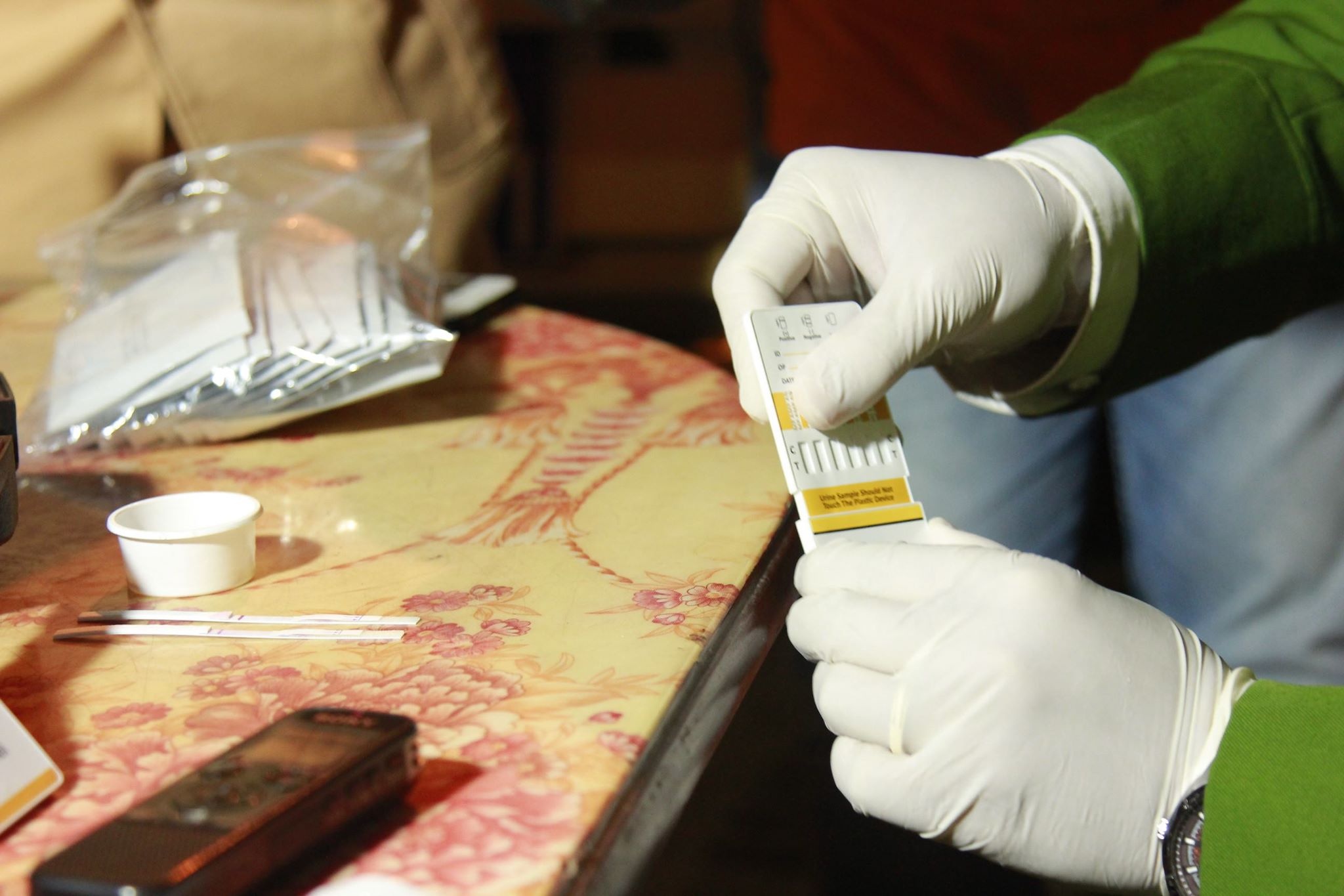 Tai xe duong tinh ma tuy anh 2