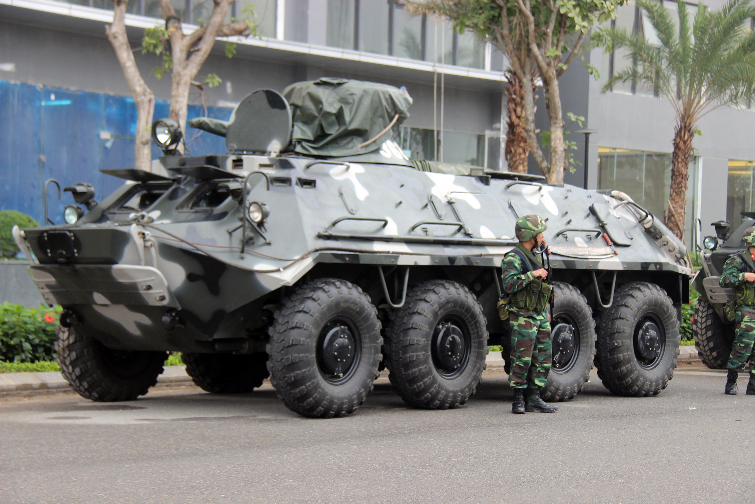 Doan xe cua Kim Jong Un anh 10