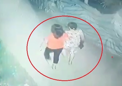 Camera ghi hinh nguoi phu nu di the duc truoc khi bi sat hai hinh anh