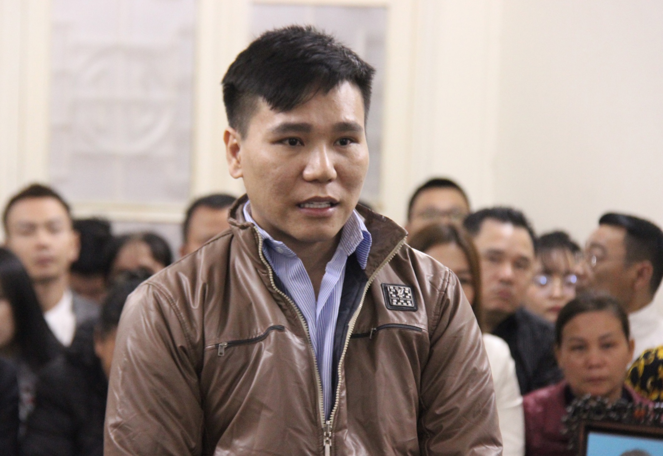 Ca si Chau Viet Cuong su dung ma tuy 3 lan truoc khi giet co gai hinh anh