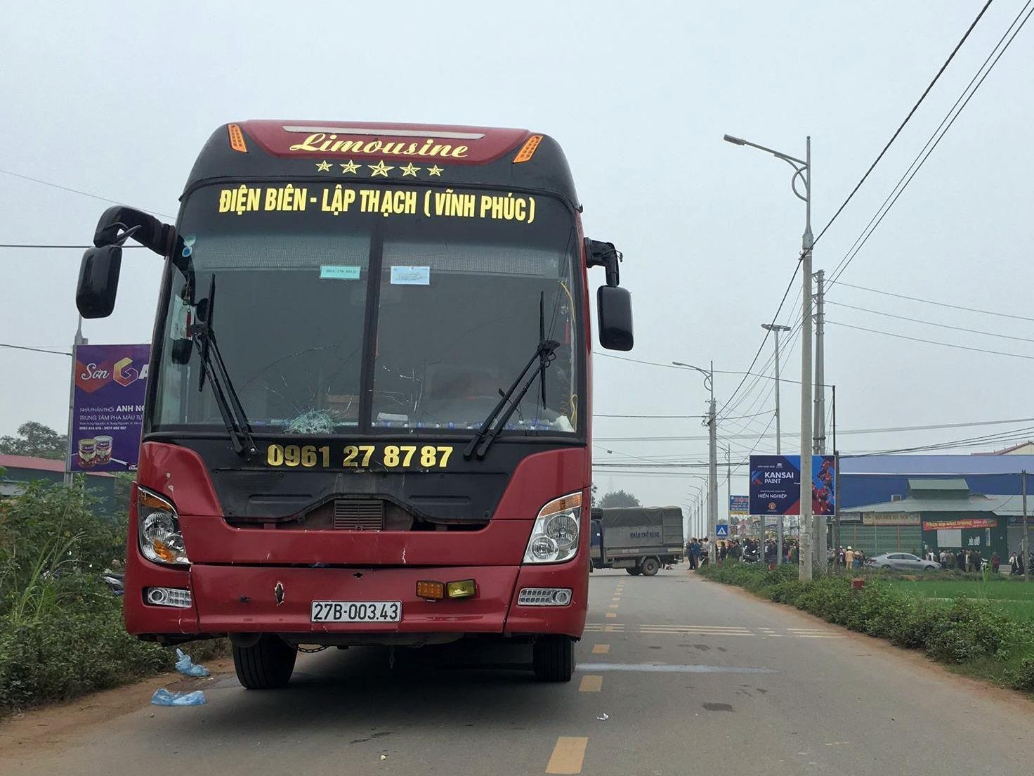 Hien truong vu oto khach tong doan dua tang lam 7 nguoi chet hinh anh