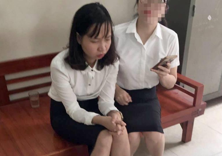 Nu tai xe Mercedes GLA khai dap nham chan ga hinh anh