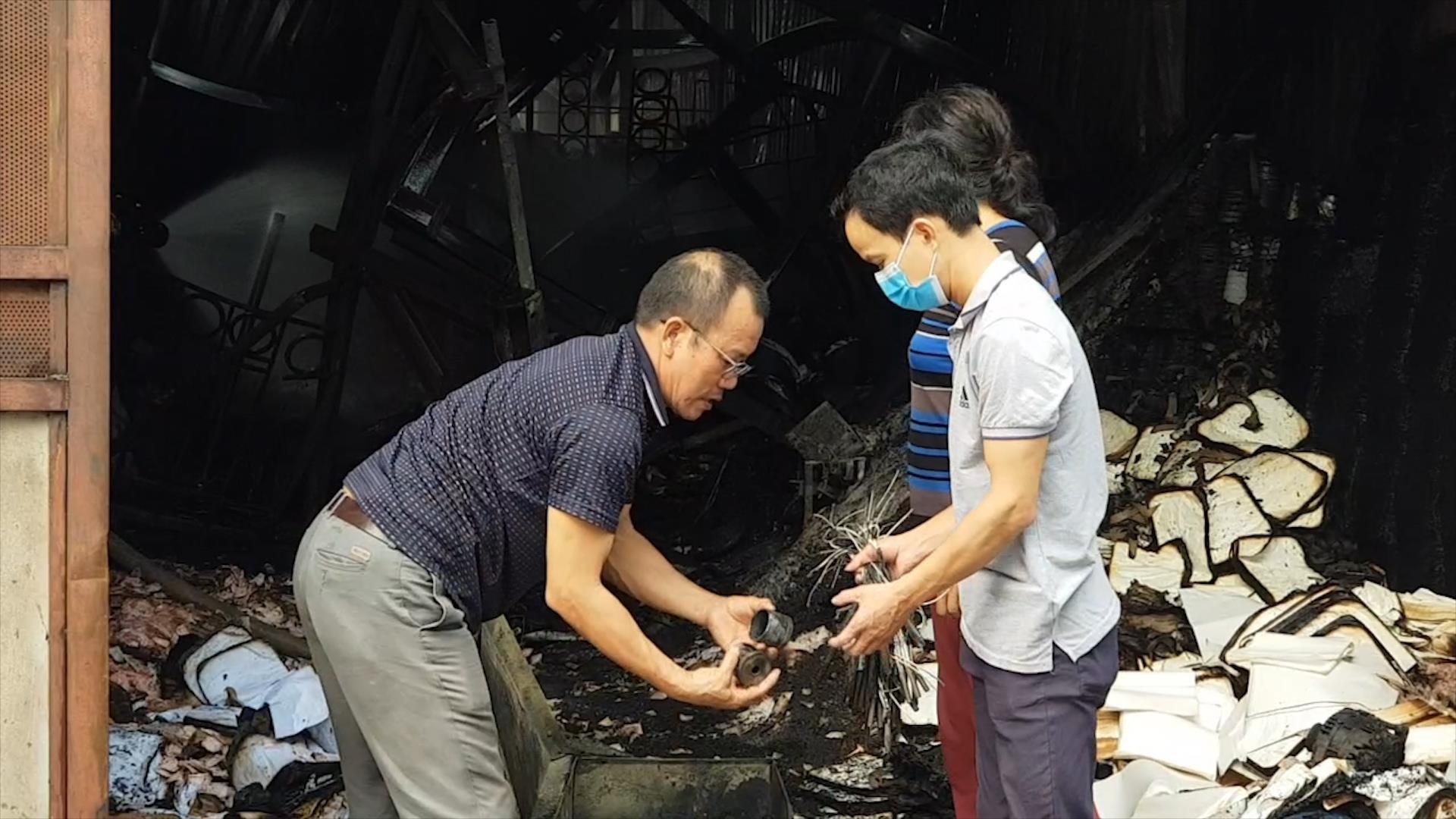 Khoi to vu chay nha xuong lam 8 nguoi tu vong hinh anh