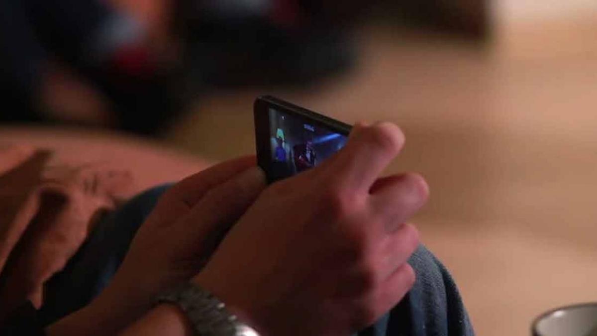 Phát tán clip nóng ảnh 4 Phat tan clip nong anh 4