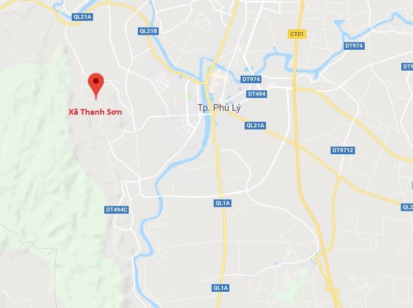 Con gai tat xang dot me anh 2