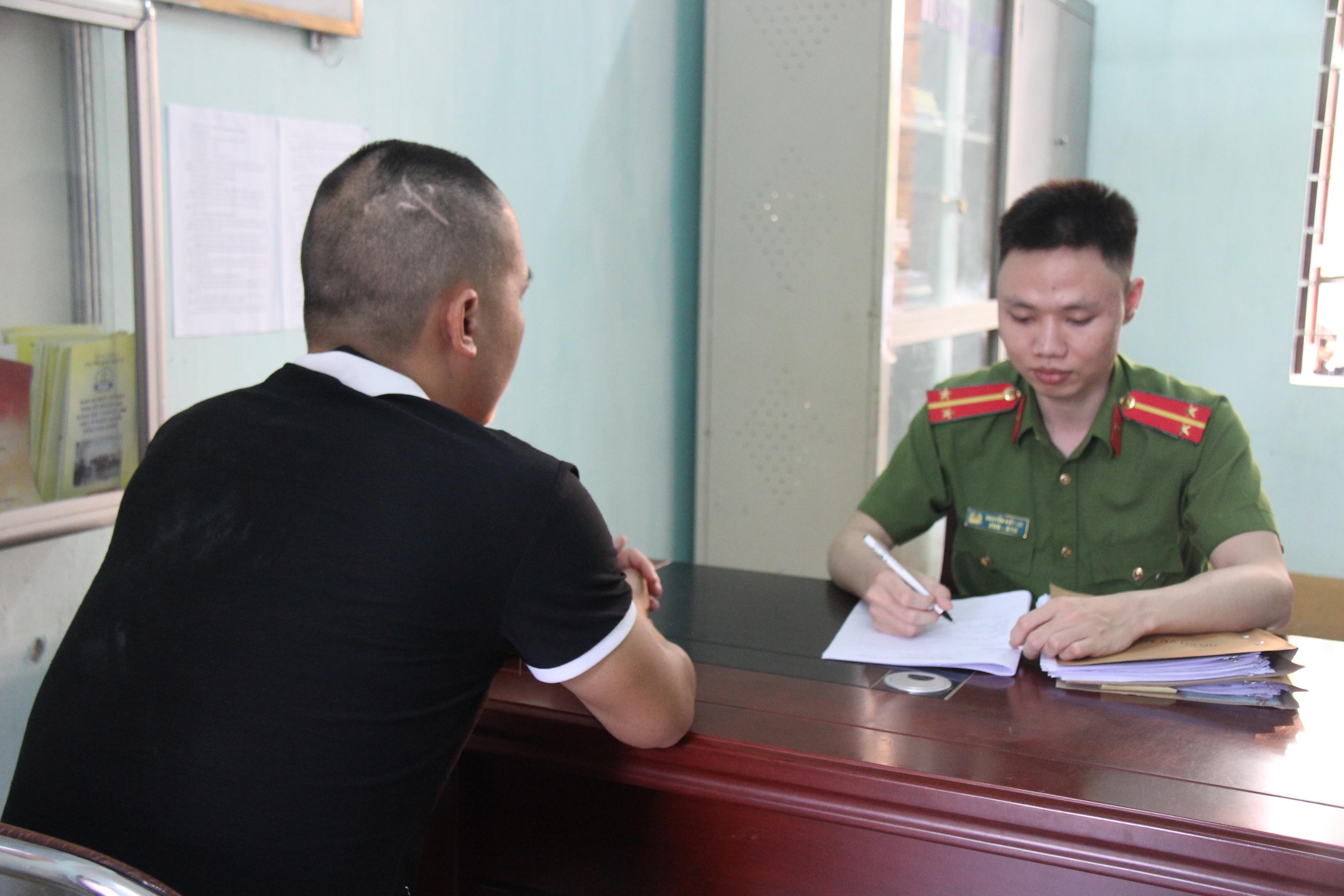 Thay giao lam nu sinh mang bau anh 1