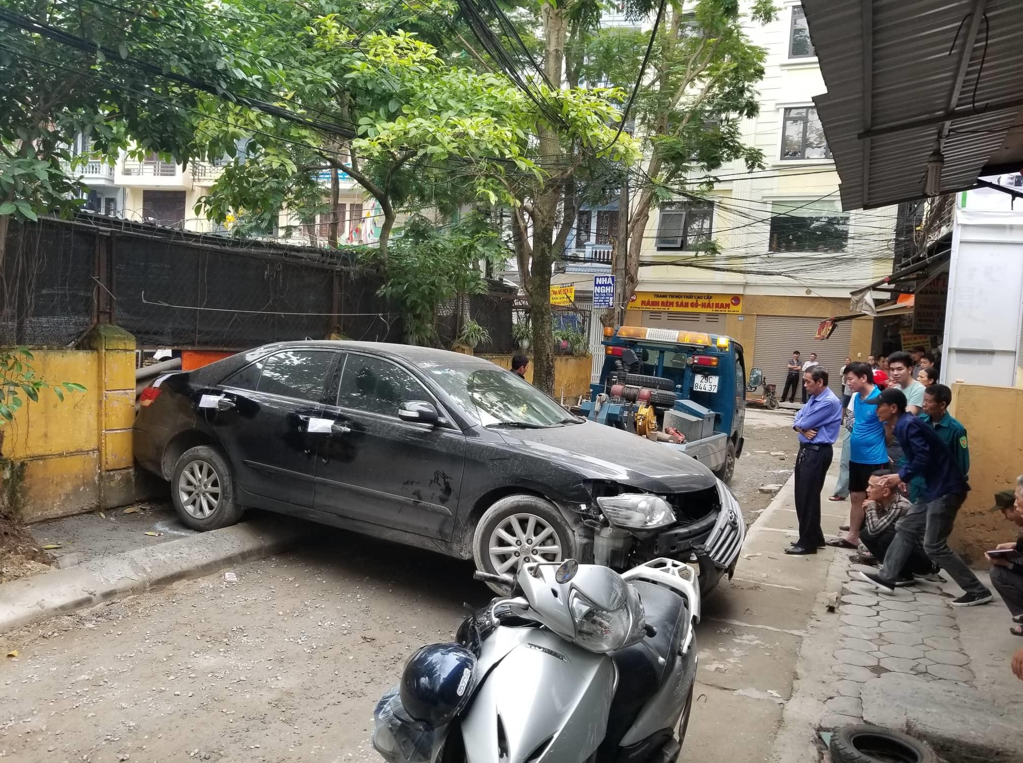 Nữ tài xế Camry tông chết người ảnh 1 Nu tai xe Camry tong chet nguoi anh 1