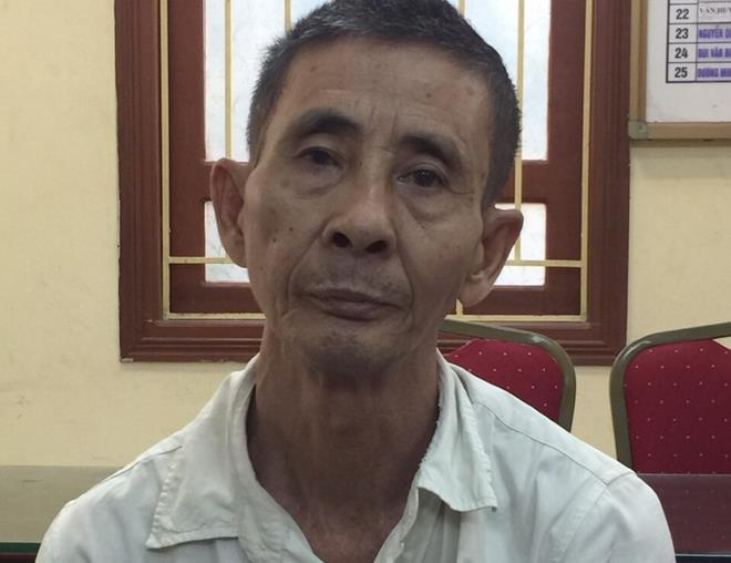 Ong lao xe om doat mang vo trong con ghen luc nua dem hinh anh