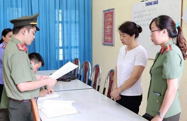 Hai cuu cong an tiep tay cho nhom sua diem thi o Son La ra sao hinh anh