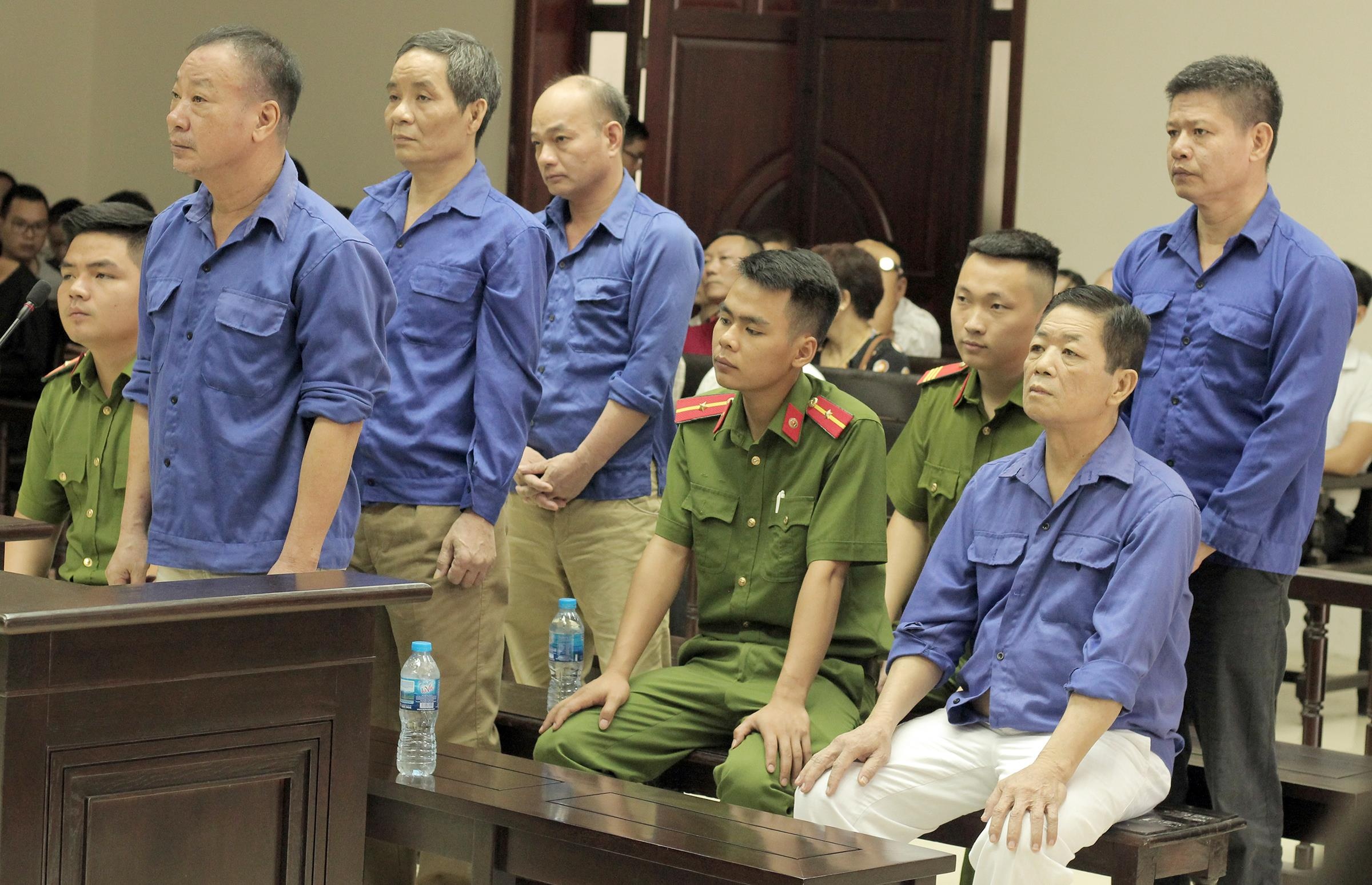 Xet xu Hung Kinh anh 2