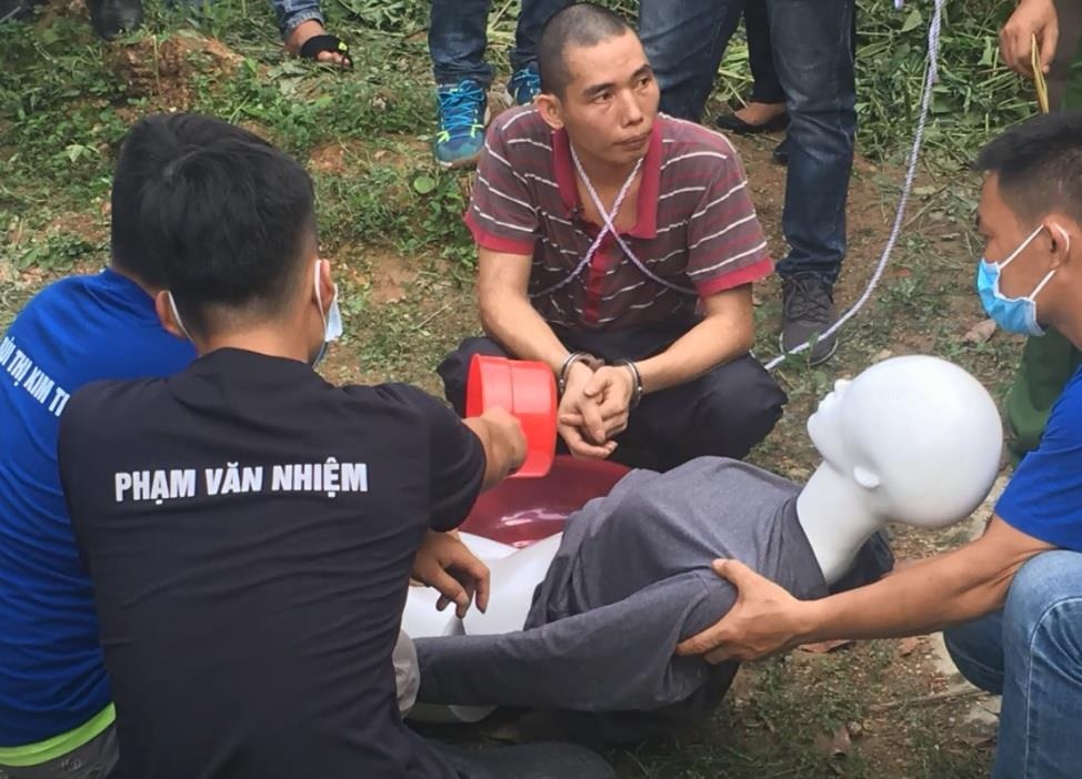 Ke sat hai nu sinh giao ga binh than khi thuc nghiem vu an hinh anh