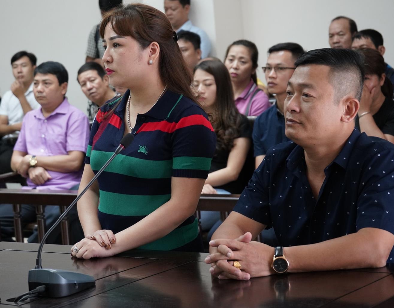 Xét xử Hưng Kính ảnh 1 Xet xu Hung Kinh anh 1