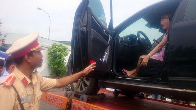 CSGT tạm giữ ôtô ảnh 4 CSGT tam giu oto anh 4