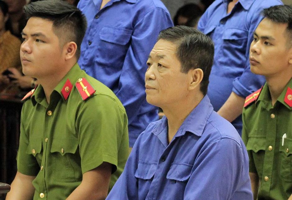 Trum bao ke Hung 'Kinh' khai gi tai toa? hinh anh