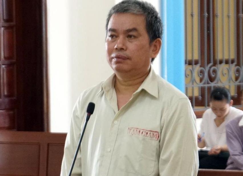 Tu hinh bi cao giet me vi no vang hinh anh