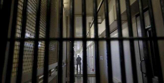 Nghi an cong an vien treo co khi biet truong cong an xa bi bat hinh anh