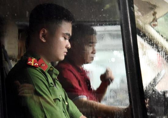 Vi sao ba Quy don tre Gateway bi bat, tai xe Phien duoc tai ngoai? hinh anh