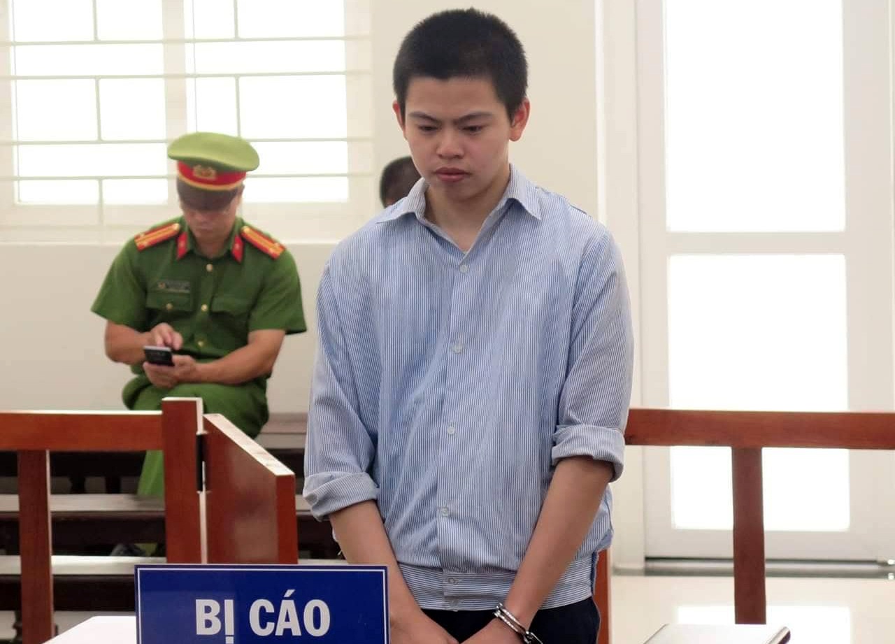 Con trai chém mẹ đẻ ảnh 1 Con trai chem me de anh 1