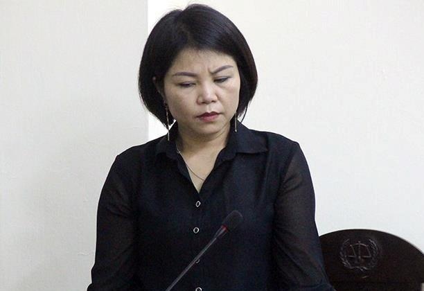 Truy to nu canh sat nhan 1 ty de day doanh nhan vao tu hinh anh