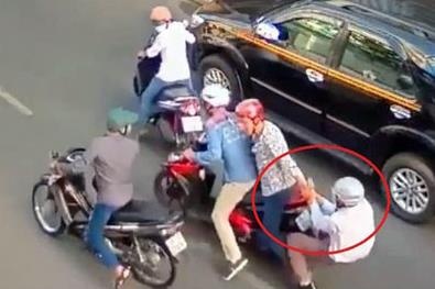 Ba thanh nien tu xung canh sat hinh su de cuop dien thoai hinh anh