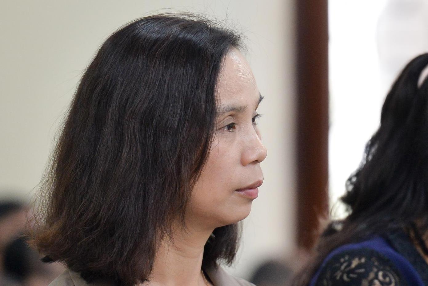 Nu bi cao vu gian lan diem thi o Ha Giang khoc khi choi toi hinh anh