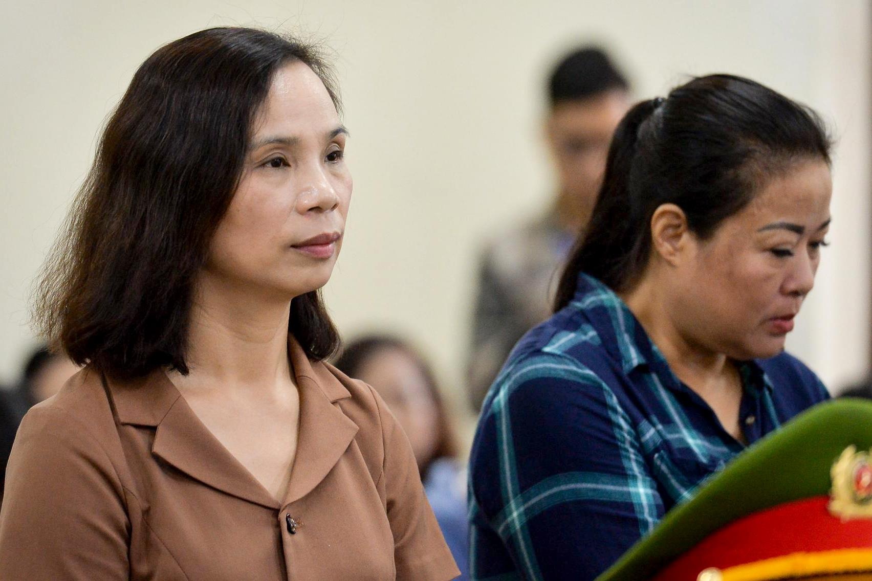 Gian lan thi o Ha Giang: Vo chu tich UBND tinh bi ky luat hinh anh