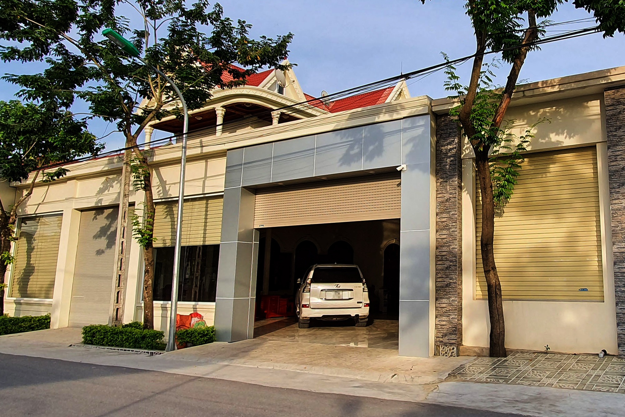 Lang xuat khau lao dong Nghe An anh 8