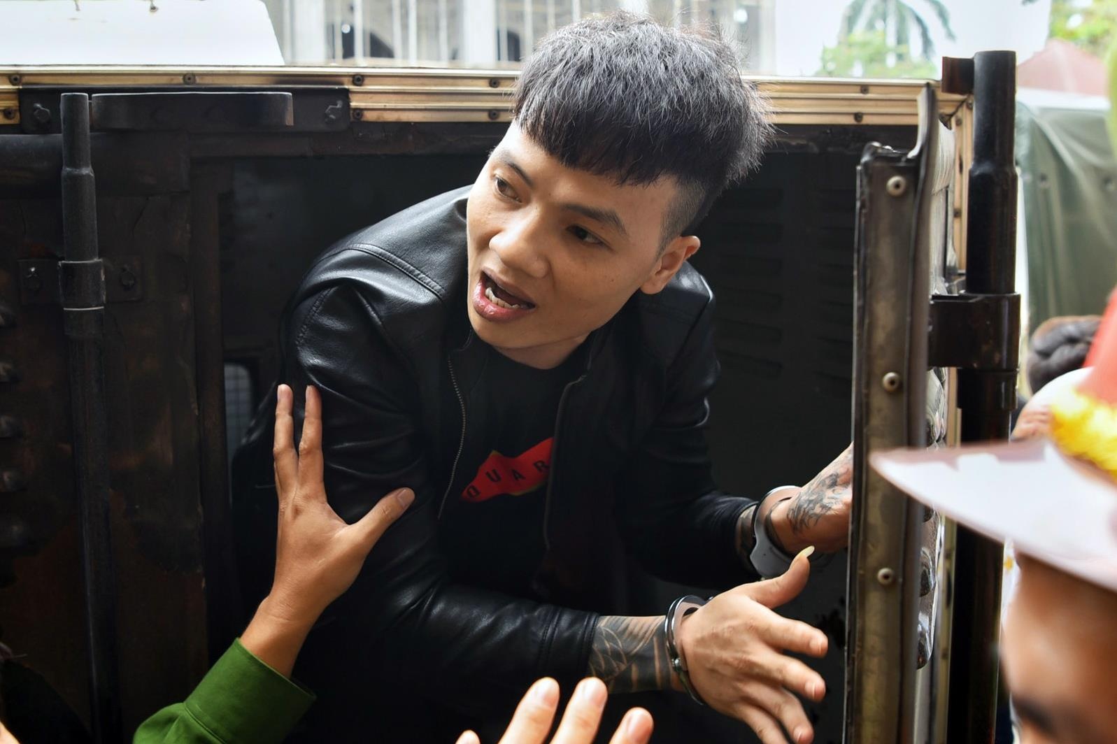 Me Kha 'Banh' chia se sau phien xu con trai hinh anh