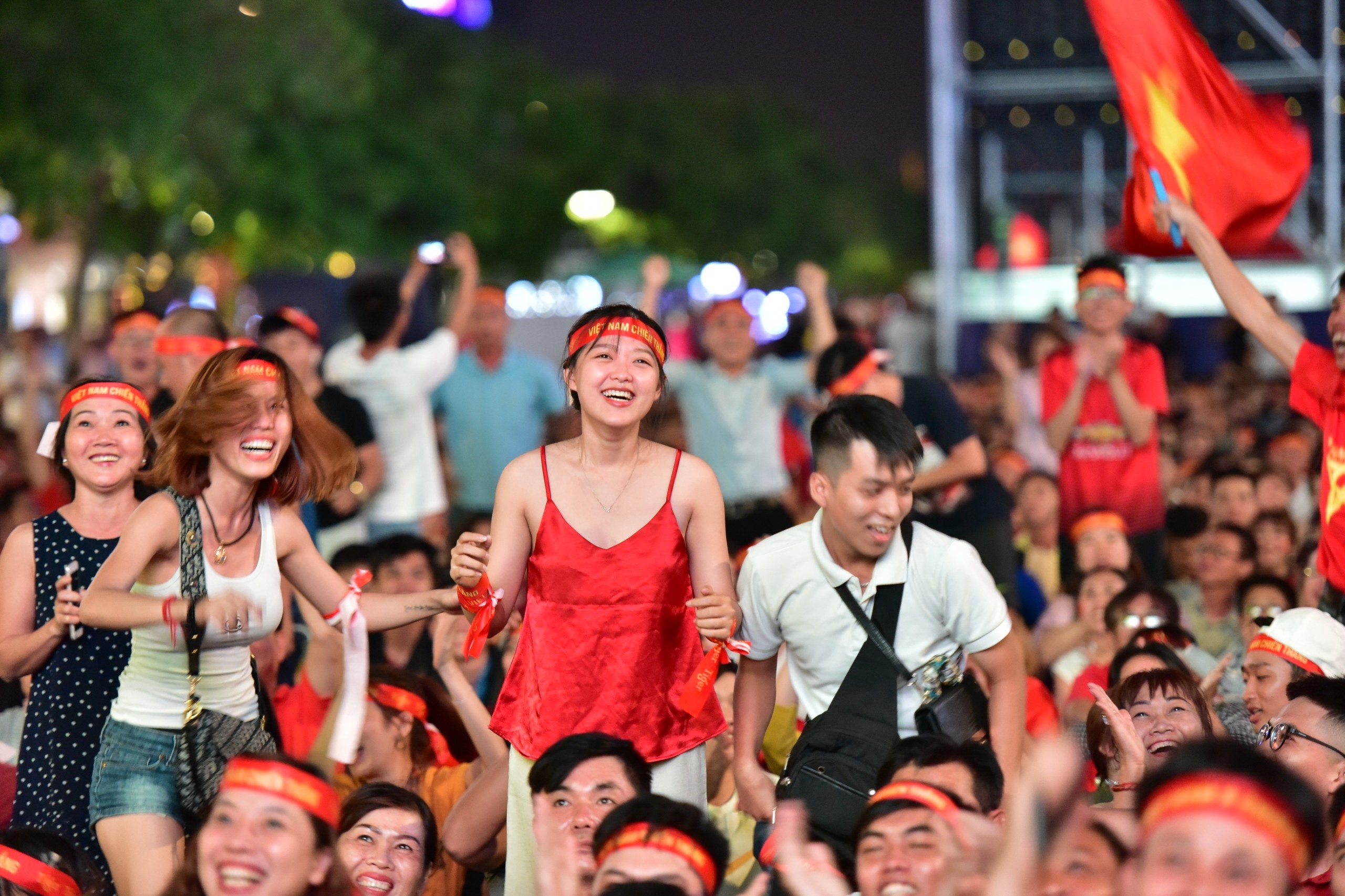 Tran dau Viet Nam - UAE anh 2