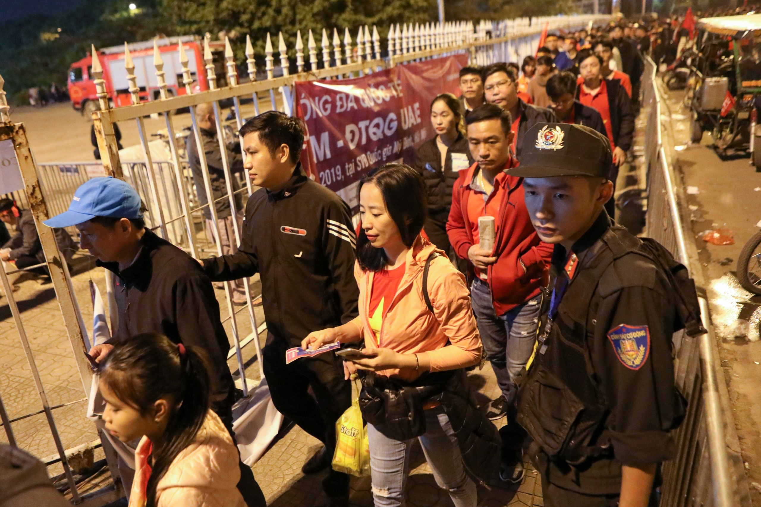 Tran dau Viet Nam - UAE anh 8