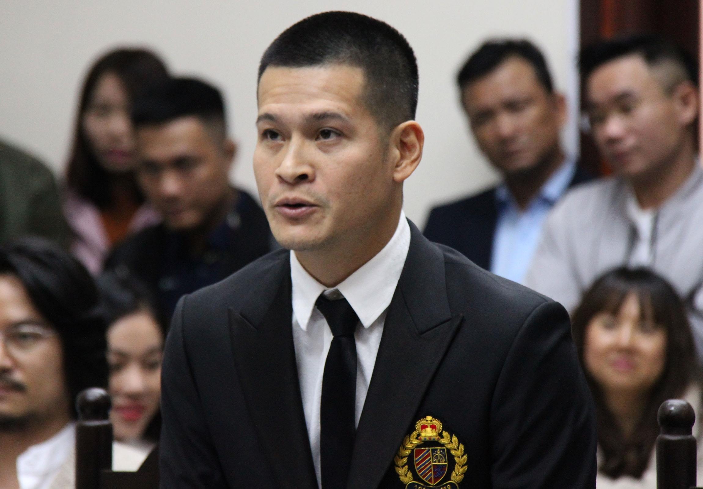 Tuan Chau Ha Noi va dao dien Viet Tu tai hau toa hinh anh