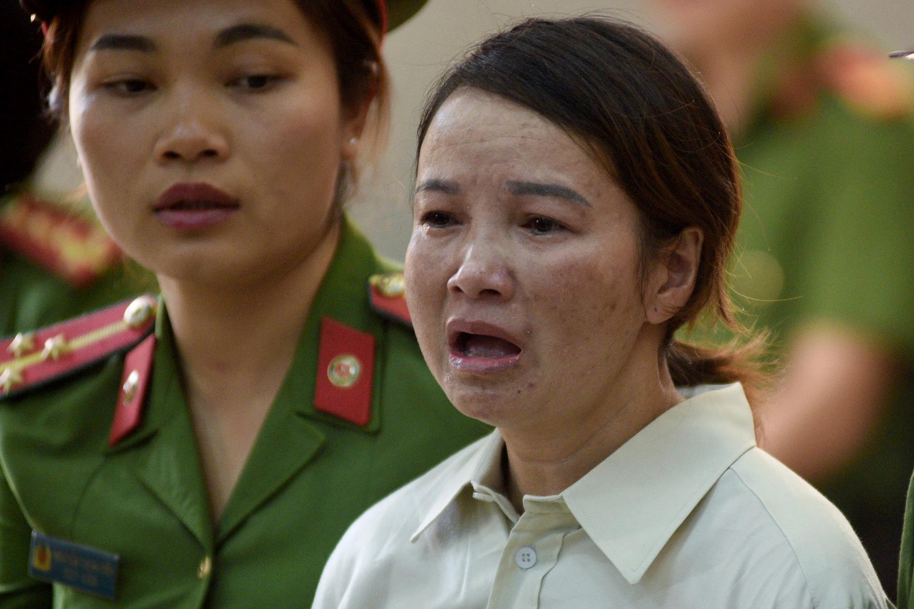 Me nu sinh giao ga noi loi sau cung hinh anh