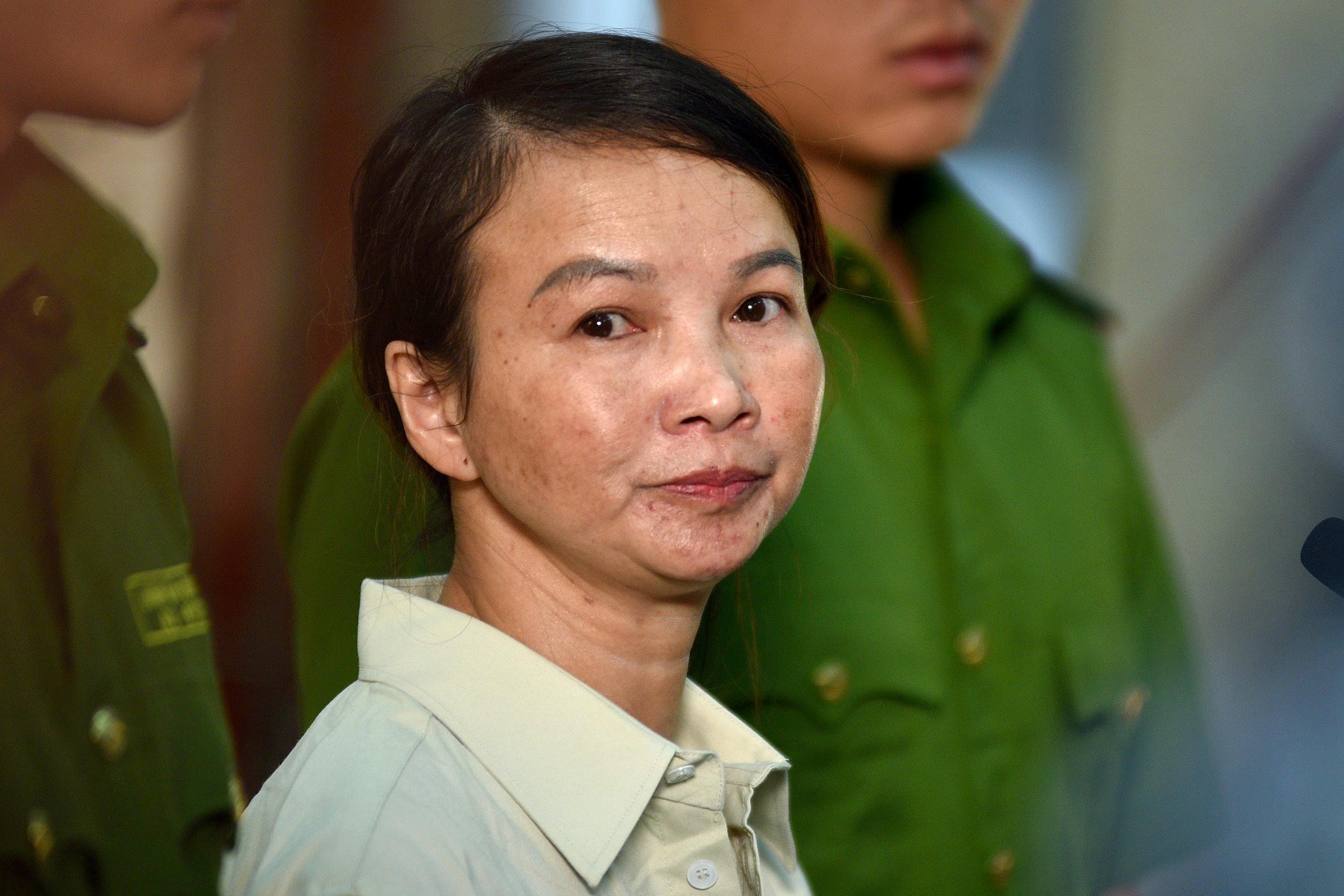 Me nu sinh giao ga bi de nghi 20 nam tu hinh anh