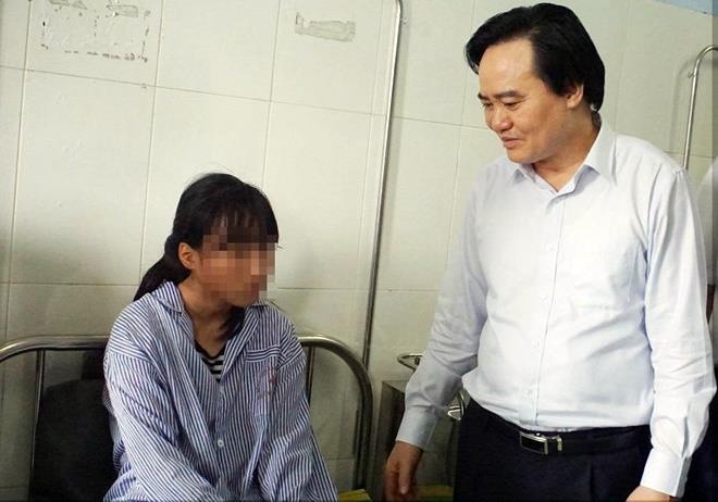 Con bi danh hoi dong, me doi boi thuong 500 trieu hinh anh
