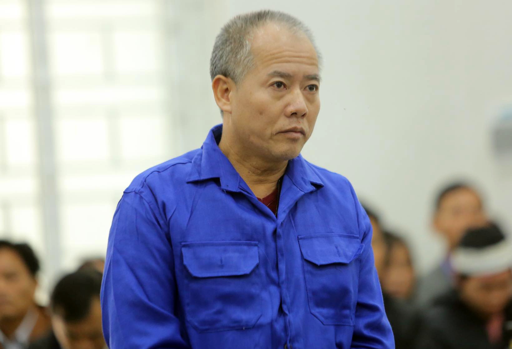 Ke tham sat ca nha em trai khai gi tai toa? hinh anh