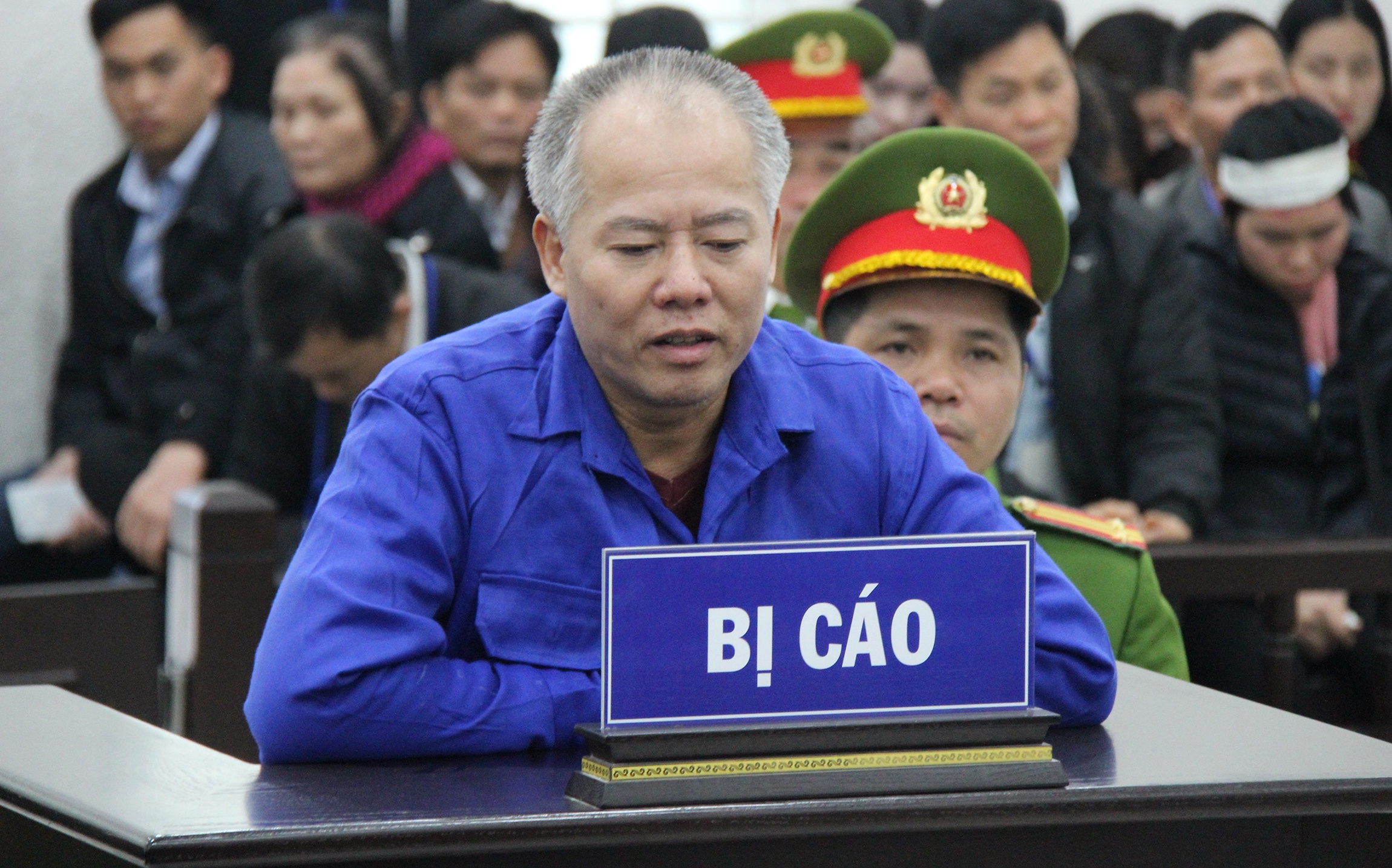 Hung thu tham sat ca nha em trai linh an tu hinh anh