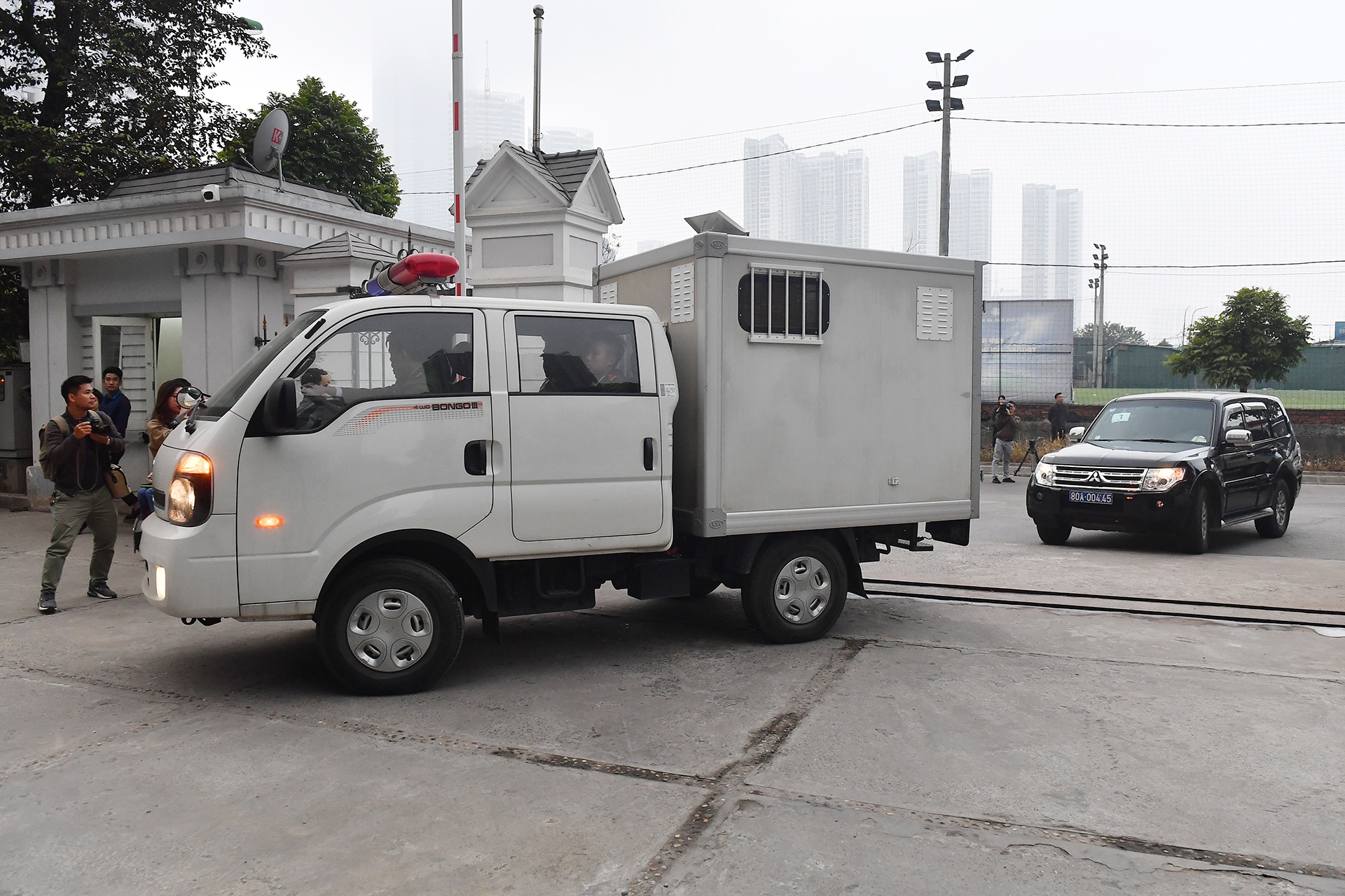 Xet xu vu an AVG anh 1