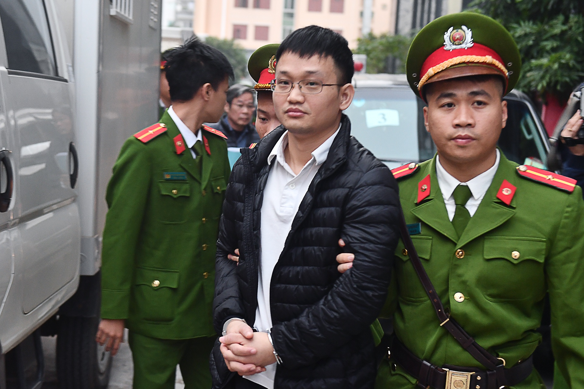 Xet xu vu an AVG anh 6